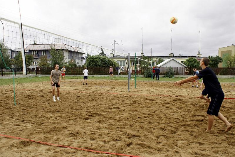 dsc01146.jpg - II Turniej Piłki Plażowej - Kadzidło 2008