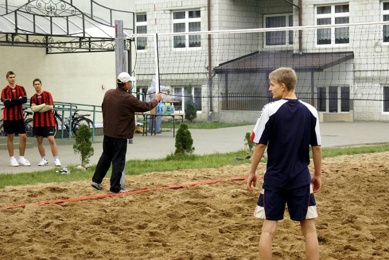 dsc01155.jpg - II Turniej Piłki Plażowej - Kadzidło 2008