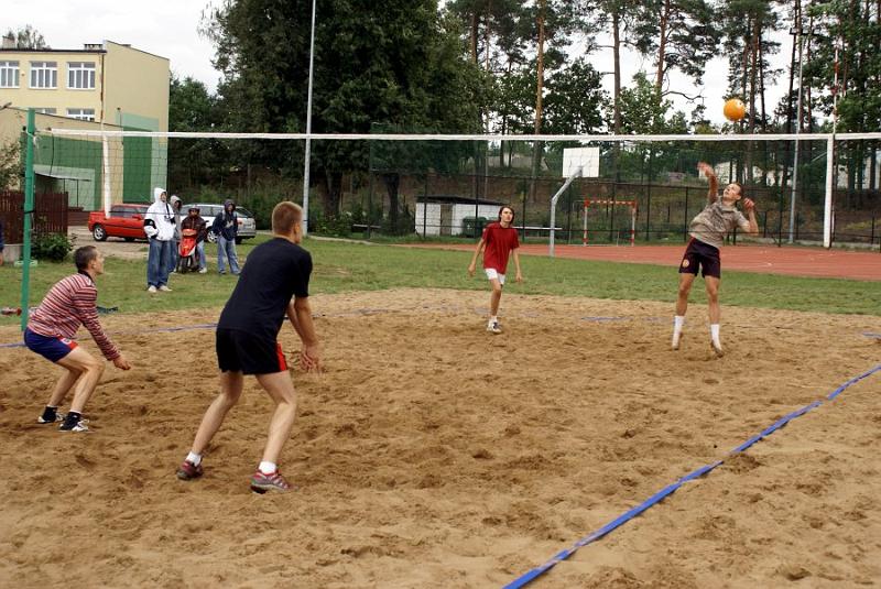 dsc01323.jpg - II Turniej Piłki Plażowej - Kadzidło 2008