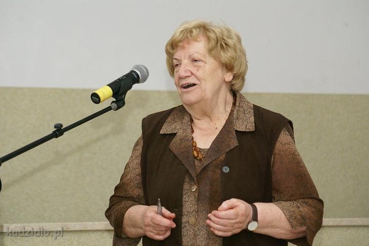 dsc01451.jpg - Przemawia prof. Barbara Falińska
