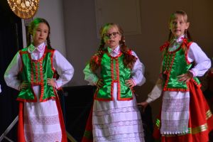 Zdjęcia ze spotkania "Kurpśe w kómpańïjï" oraz Teatru Obrzędowego "Wypyty" - Wesele Kurpiowskie - 13.06.2025