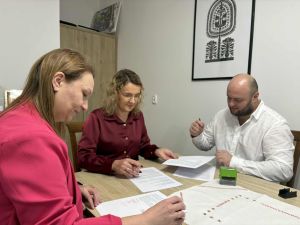 Podpisanie umowy na dokumentację