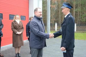 Przekazanie samochodu ratowniczo-gaśniczego dla OSP Wach