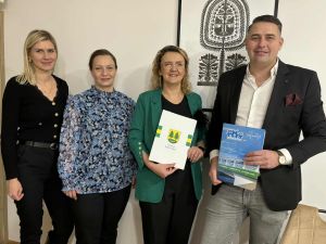 Podpisanie umowy Jazgarka kol. Zaswince