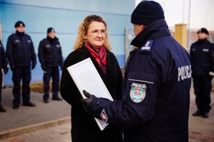 Przekazanie samochodów dla policji