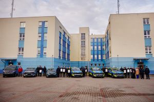 Przekazanie samochodów dla policji