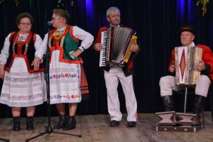 Zdjęcie z wydarzenia: Międzypokoleniowe Spotkanie Integracyjno–Warsztatowe - Kurpiowska Majówka w Kadzidle – 14.05.2025 r.